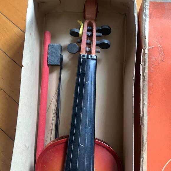1930’s Tin Toy Violin - Picture 8 of 12